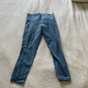 Athleta cropped leggings